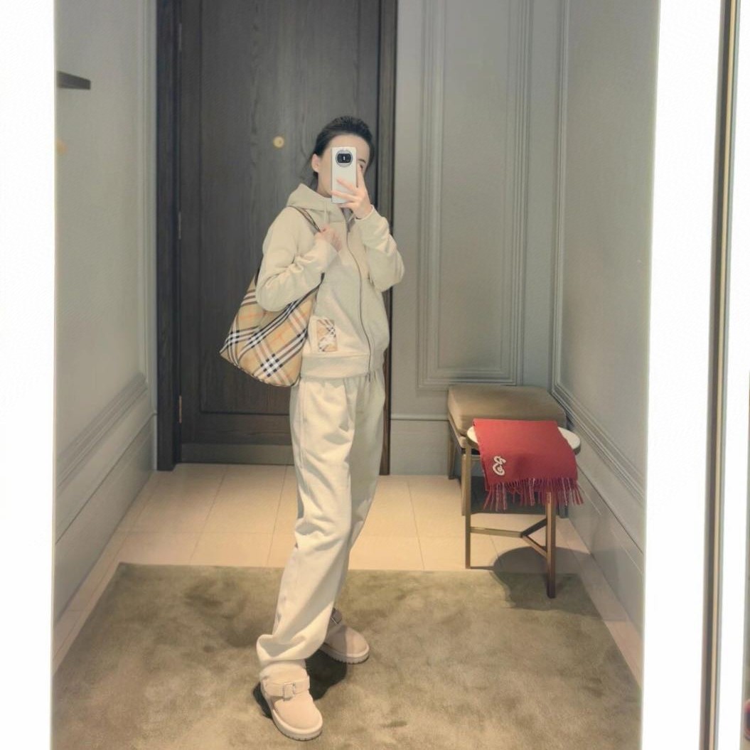 버버리 트레이닝 세트 여성