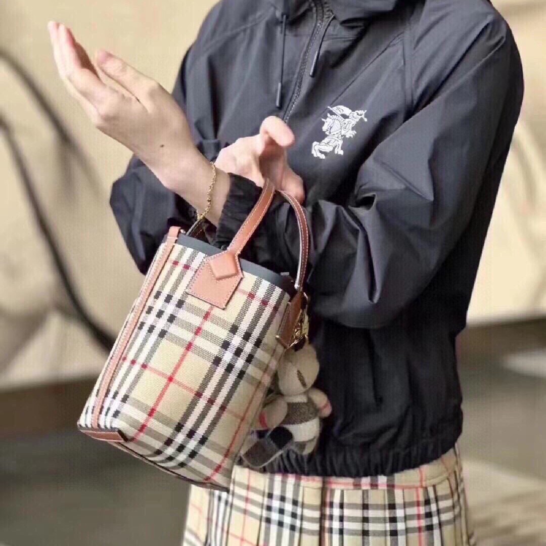 버버리 토트백 미니 런던 체크