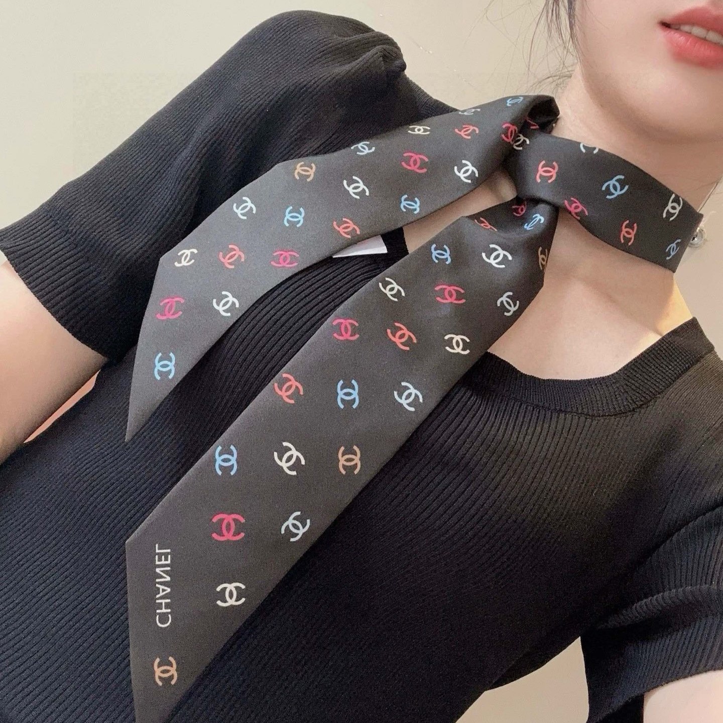 샤넬 스카프 트윌리 2가지 색상