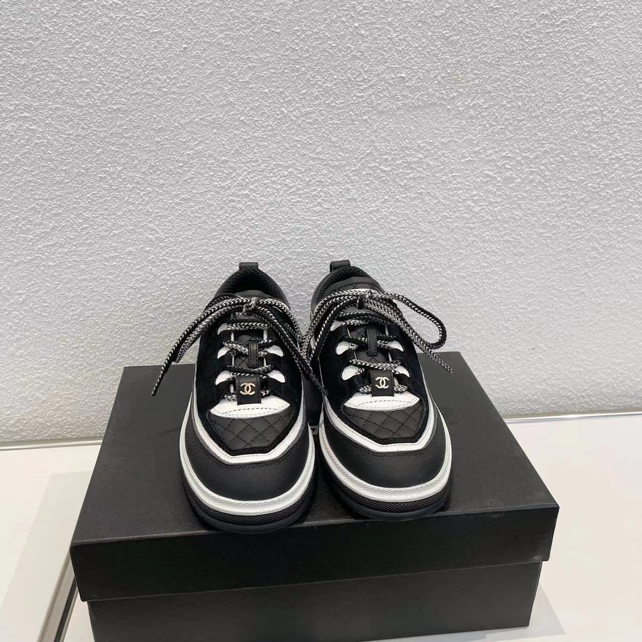 샤넬 스니커즈