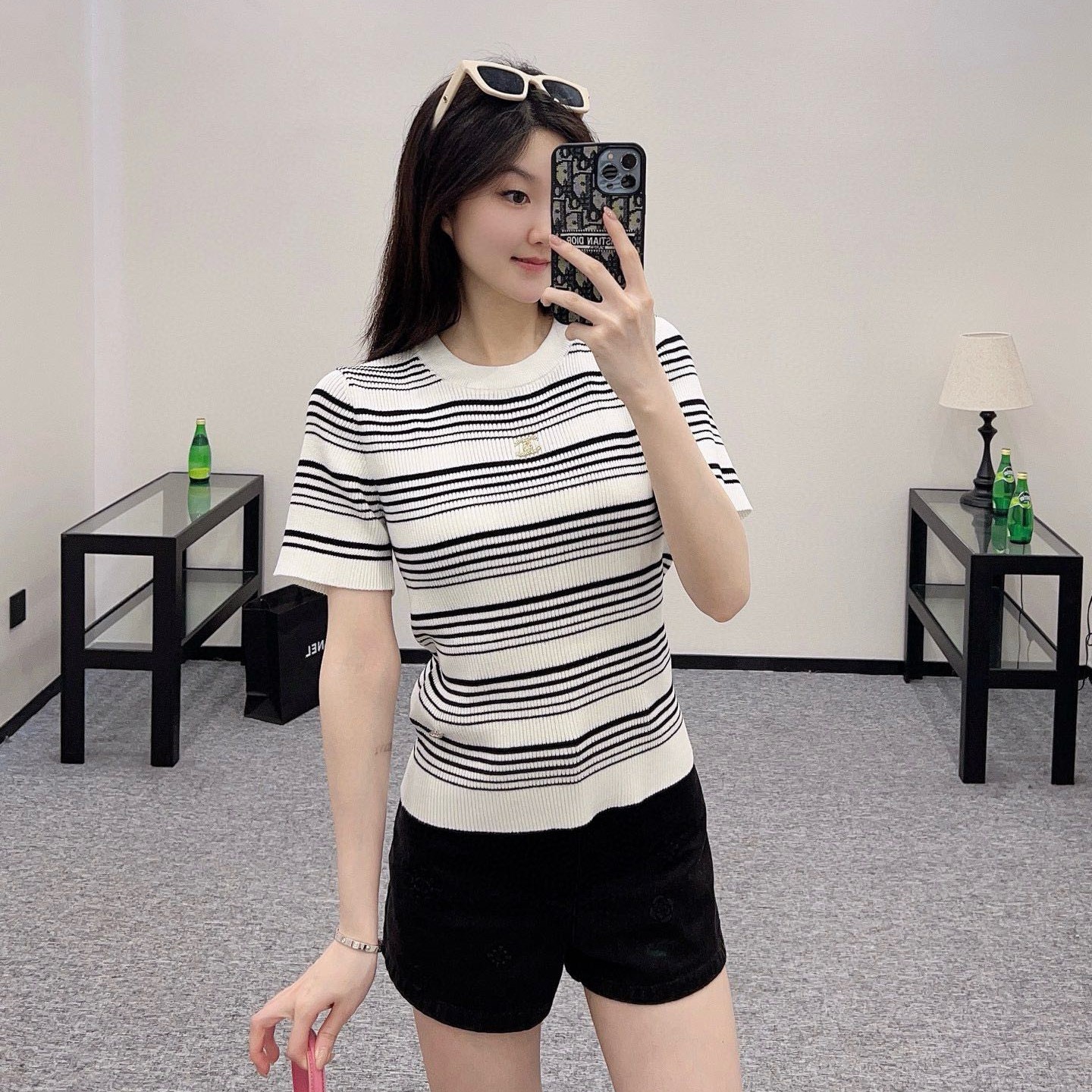 샤넬 반팔티 여성 2가지 색상