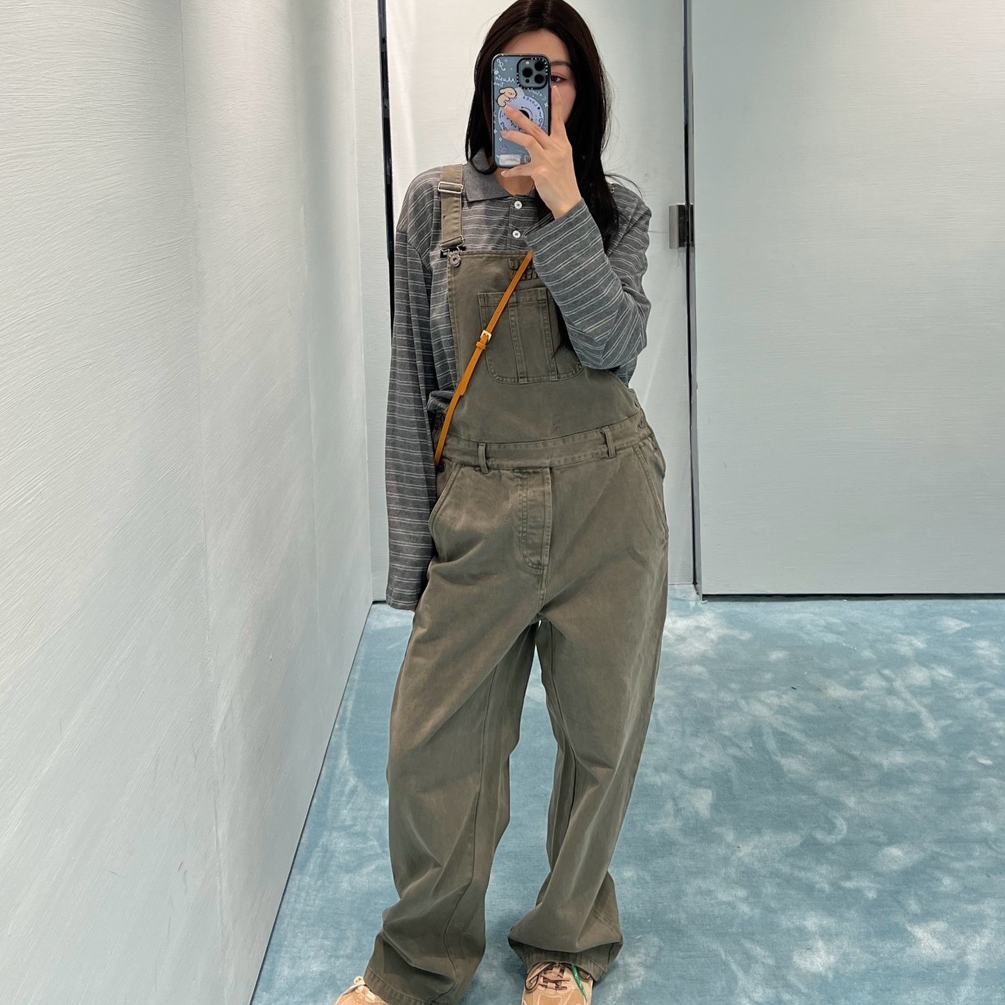 미우미우 팬츠 멜빵 바지 여성