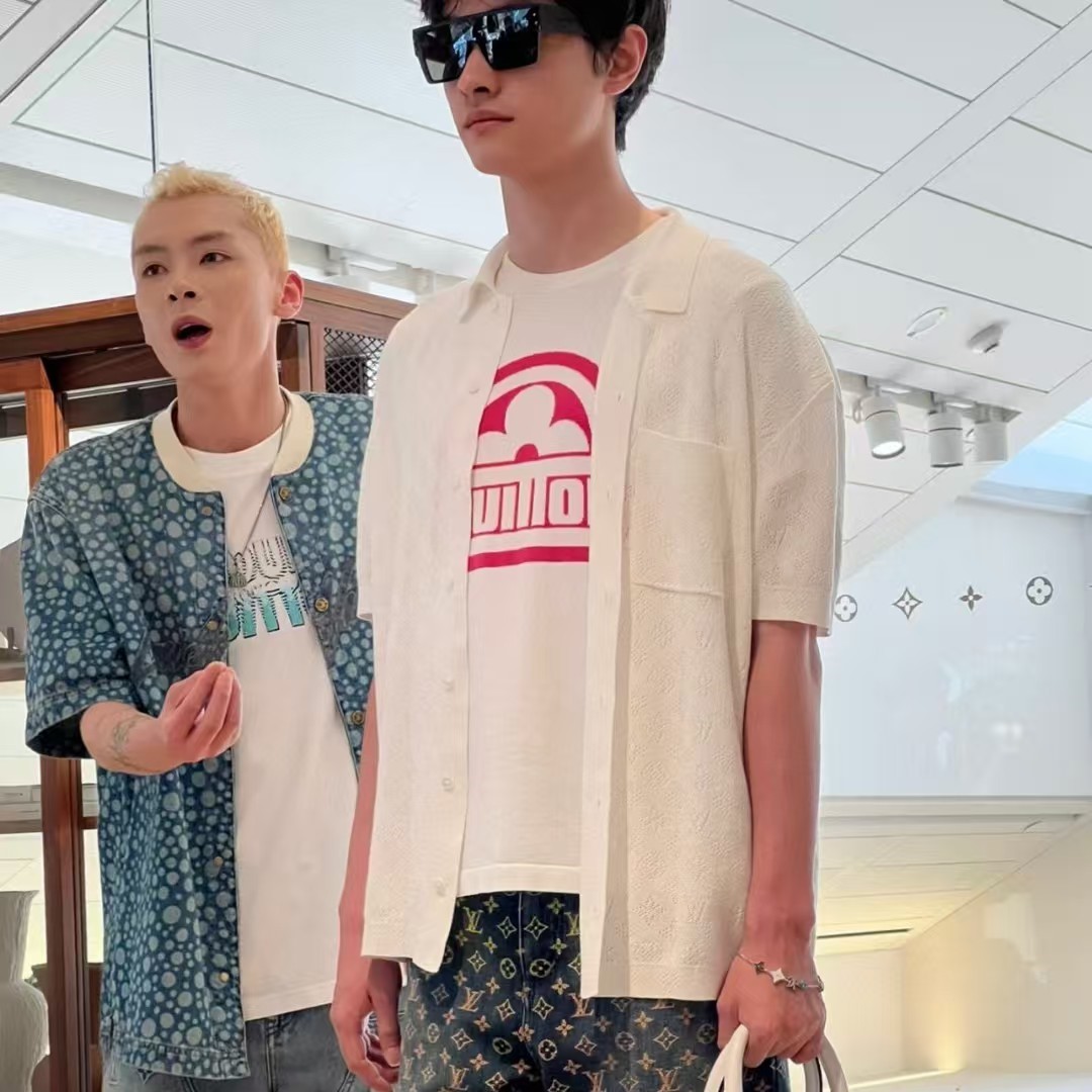 루이비통 반팔티 남성 2가지 색상