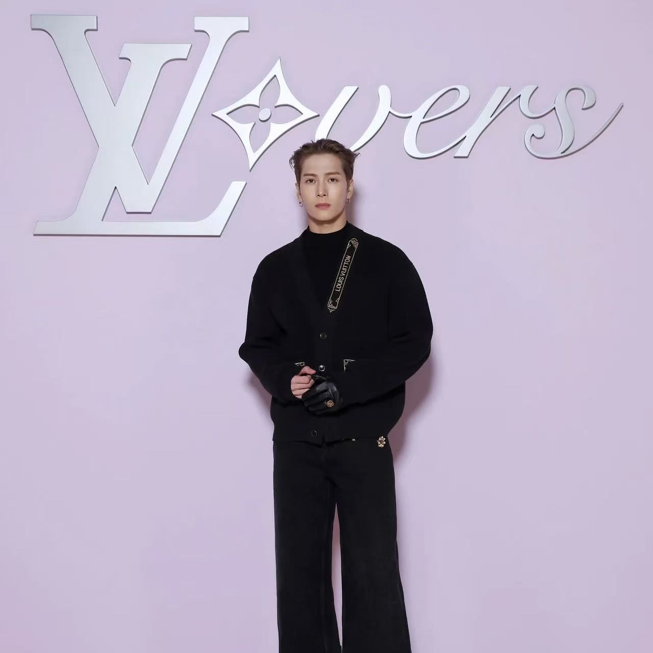 루이비통 남성 가디건
