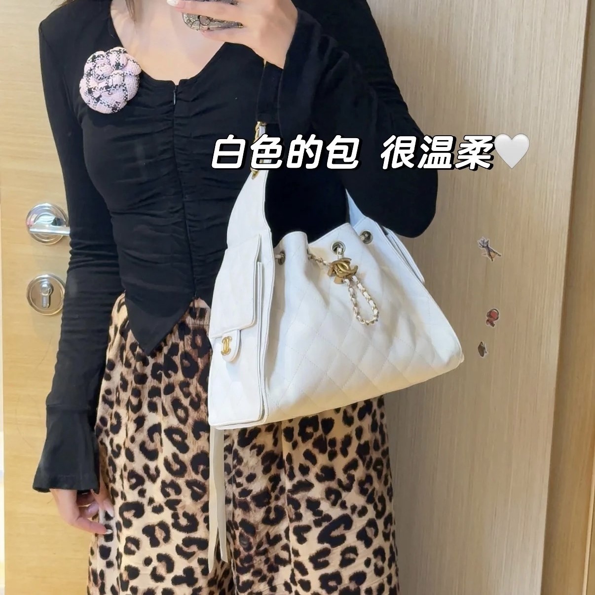 샤넬 25백 데님 숄더백 스몰 캐비어