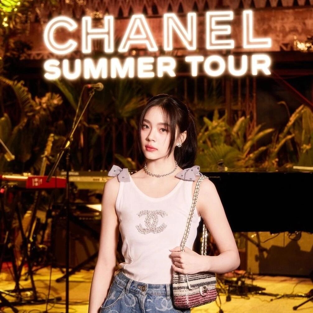샤넬 탑 나시