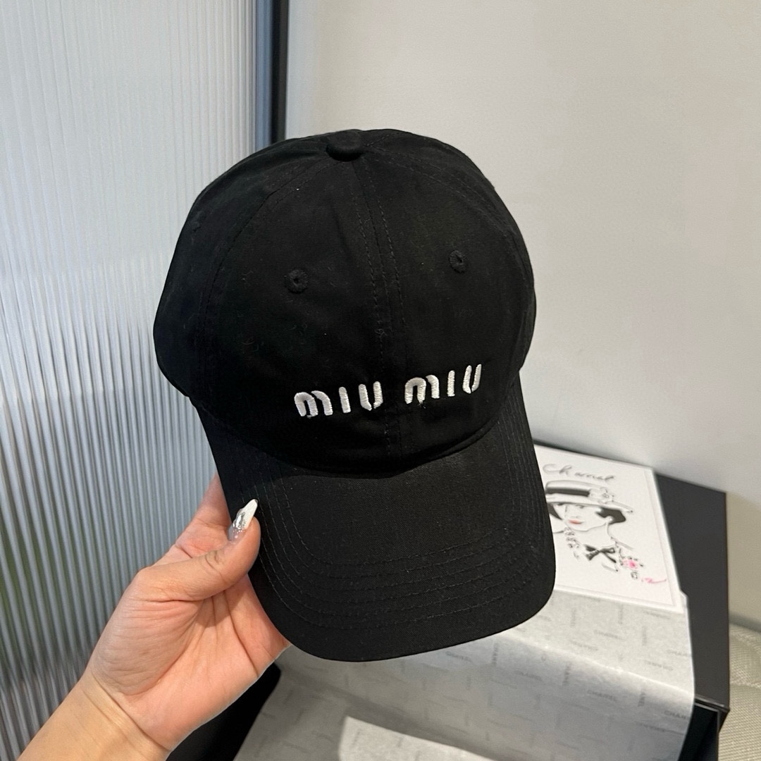 미우미우 모자 볼캡