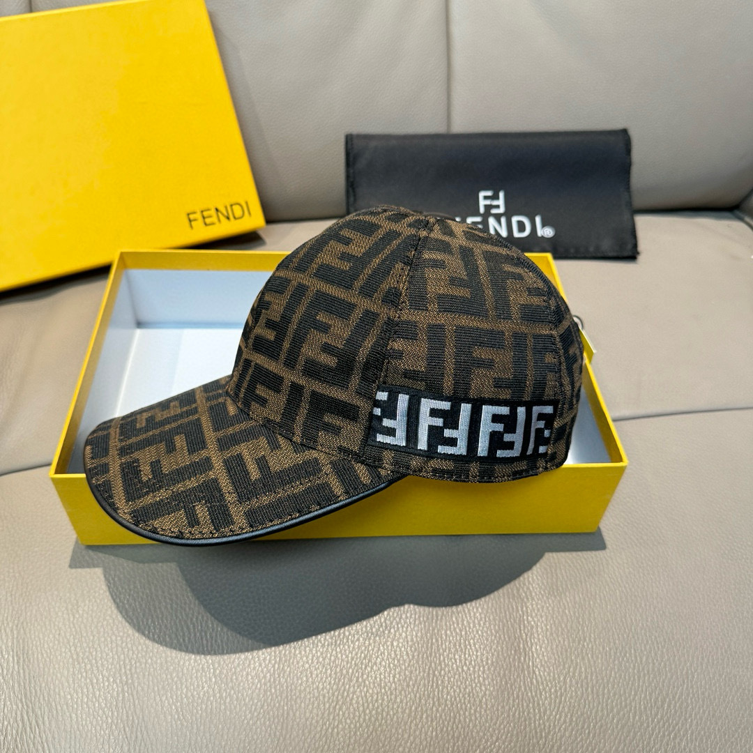 펜디 볼캡 모자