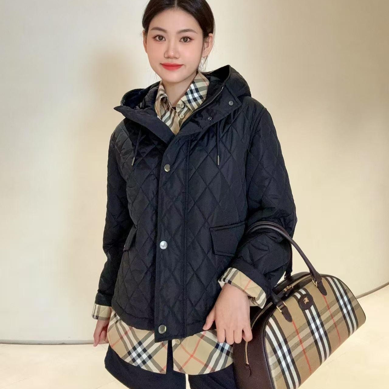 버버리 여성 바람막이 자켓