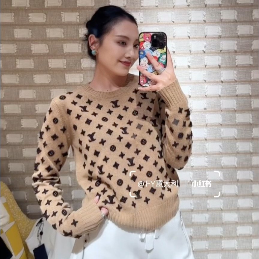 루이비통 여성 긴팔 니트 티셔츠