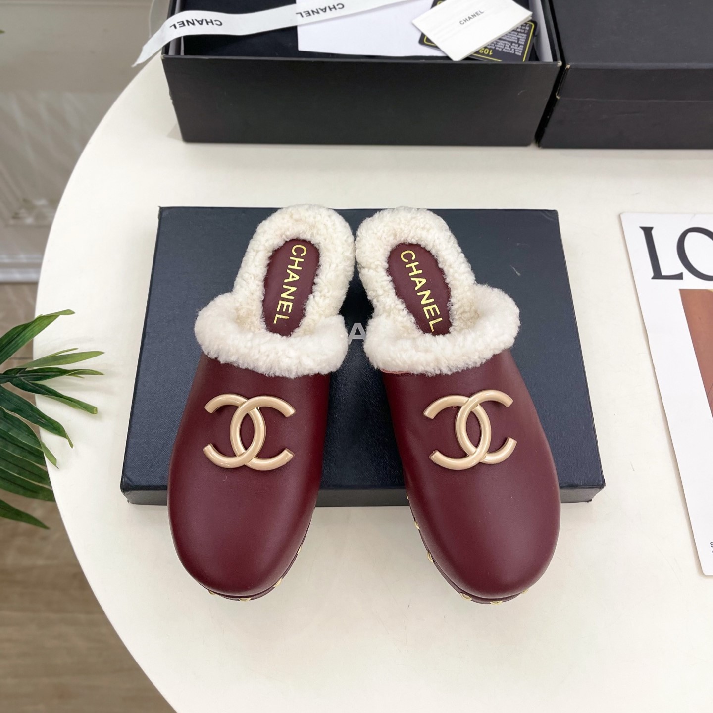 샤넬 슬리퍼 블로퍼