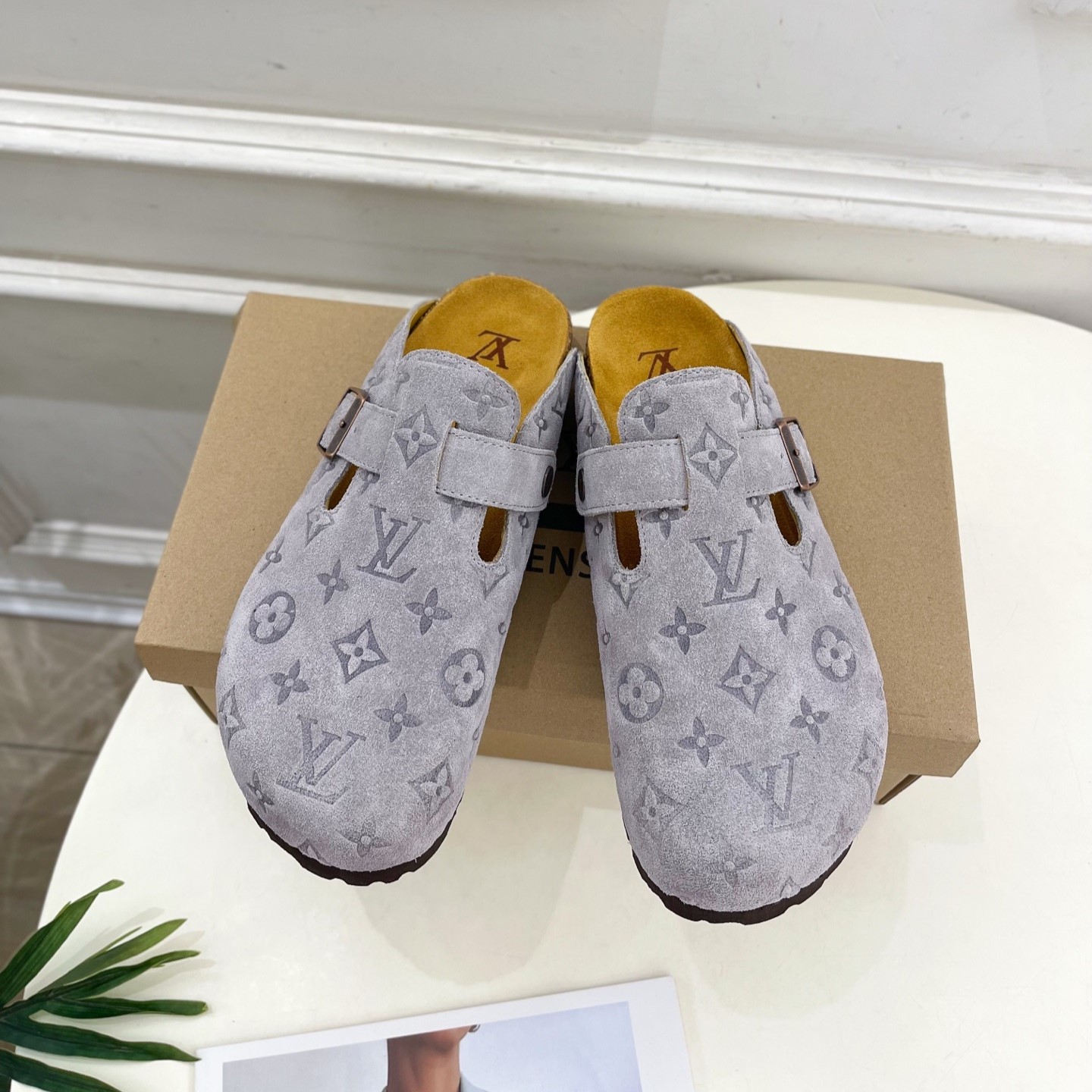 루이비통 클로스 블로퍼 남녀공용