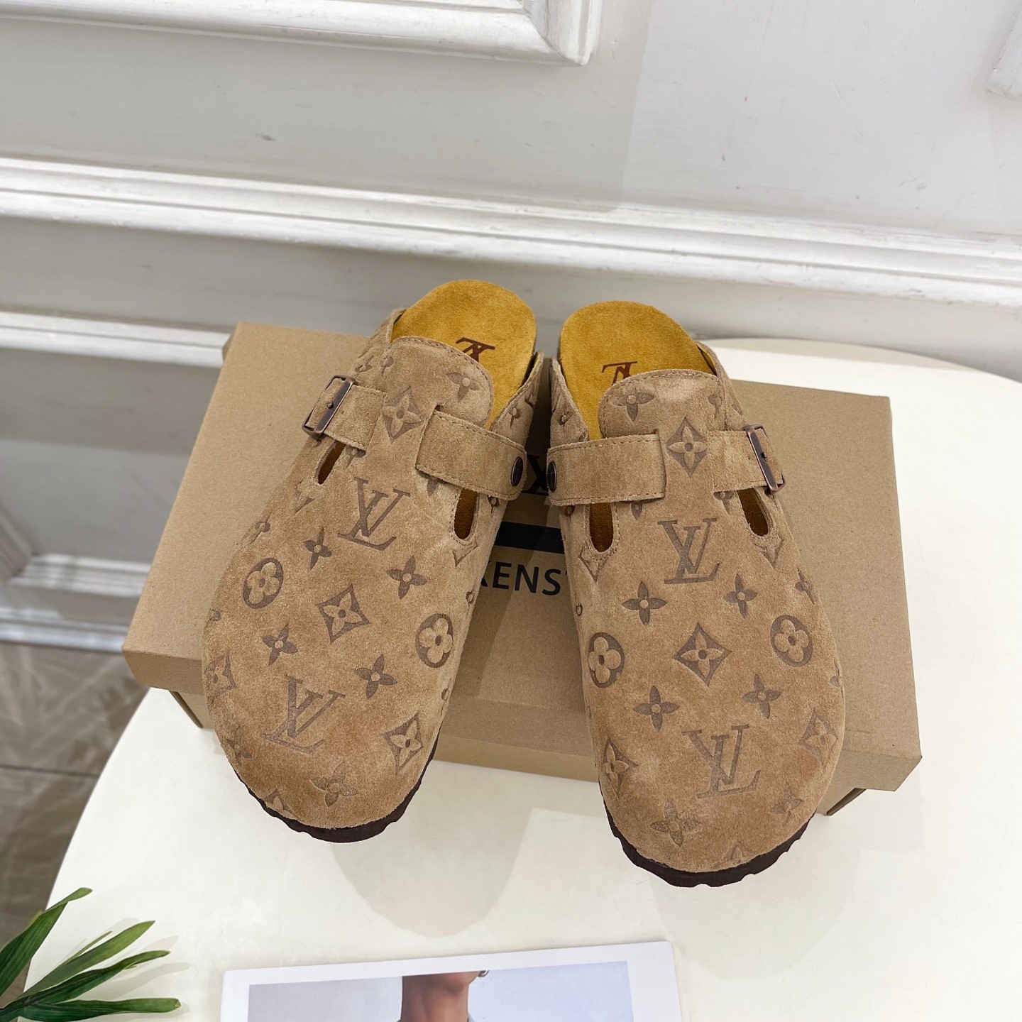 루이비통 클로스 블로퍼 남녀공용