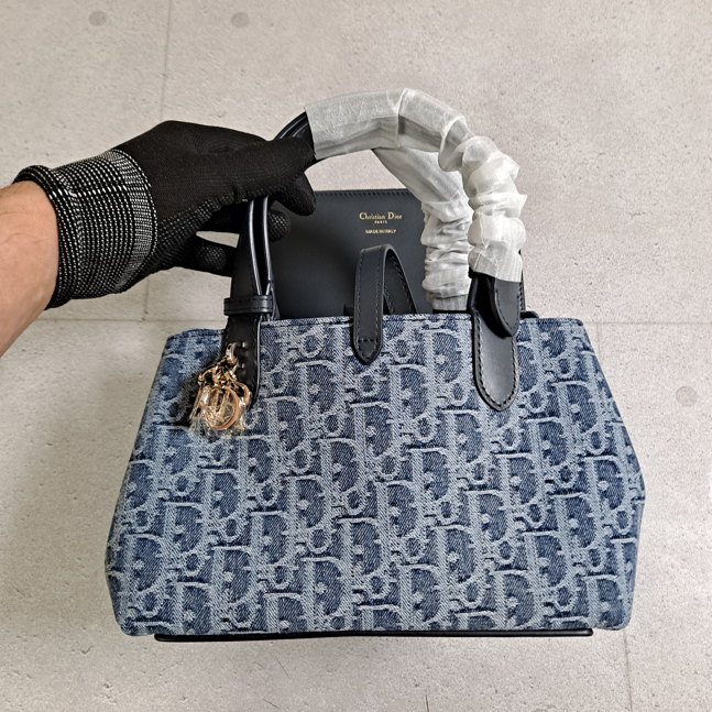 디올 토트백 뚜주흐백 스몰 데님