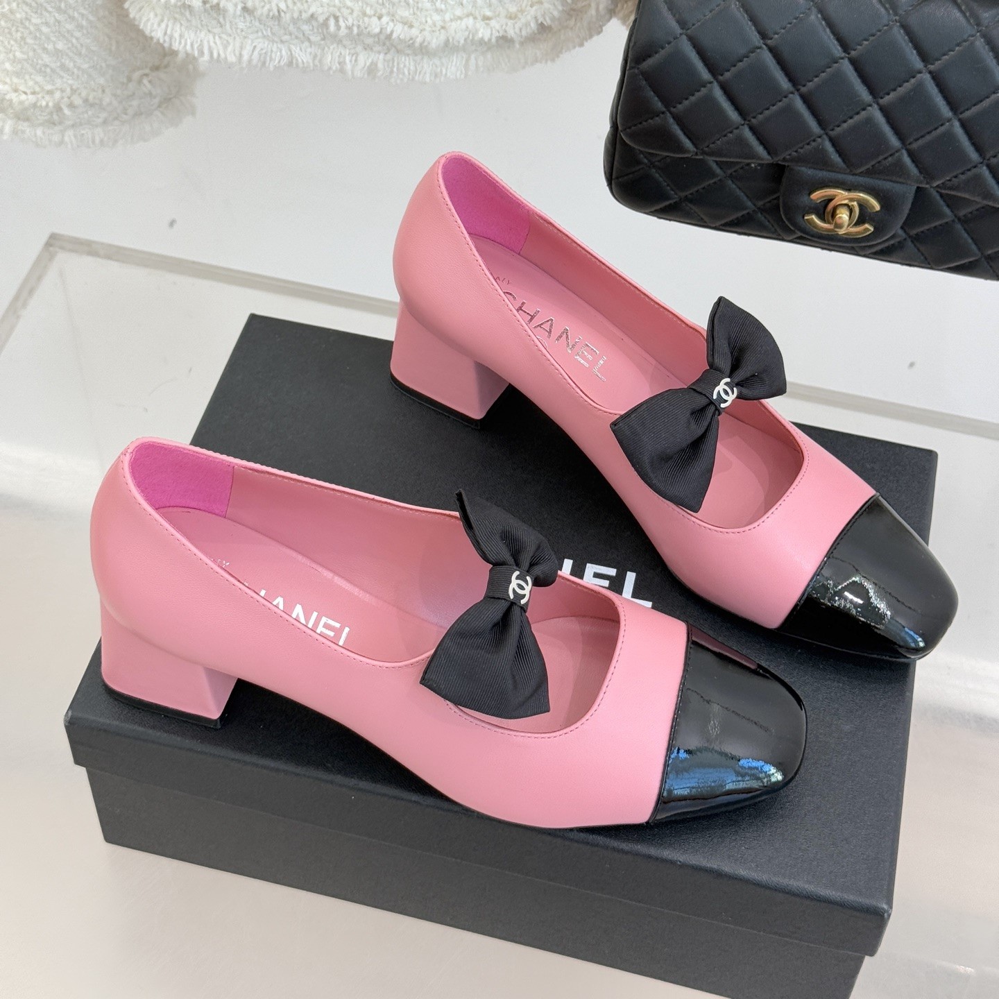 샤넬 미들힐 펌프스