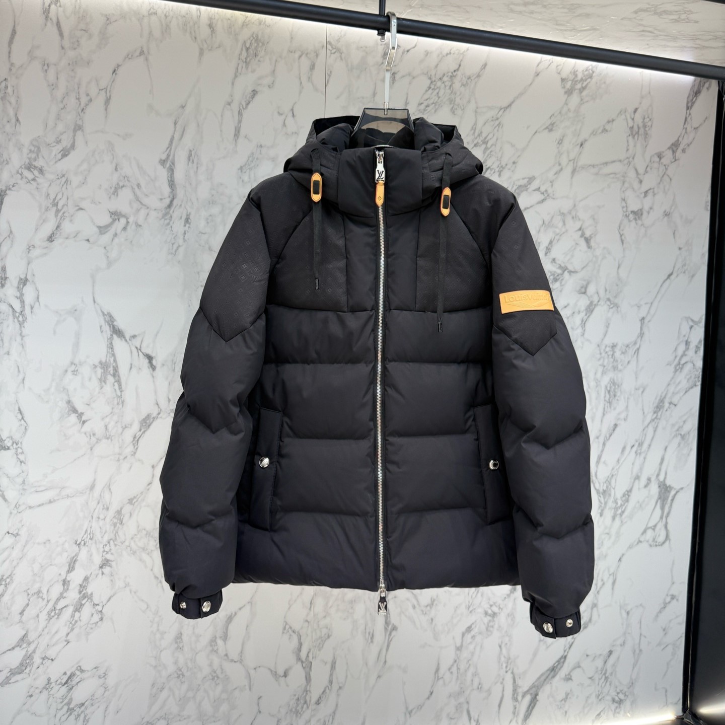 루이비통 남성 패딩