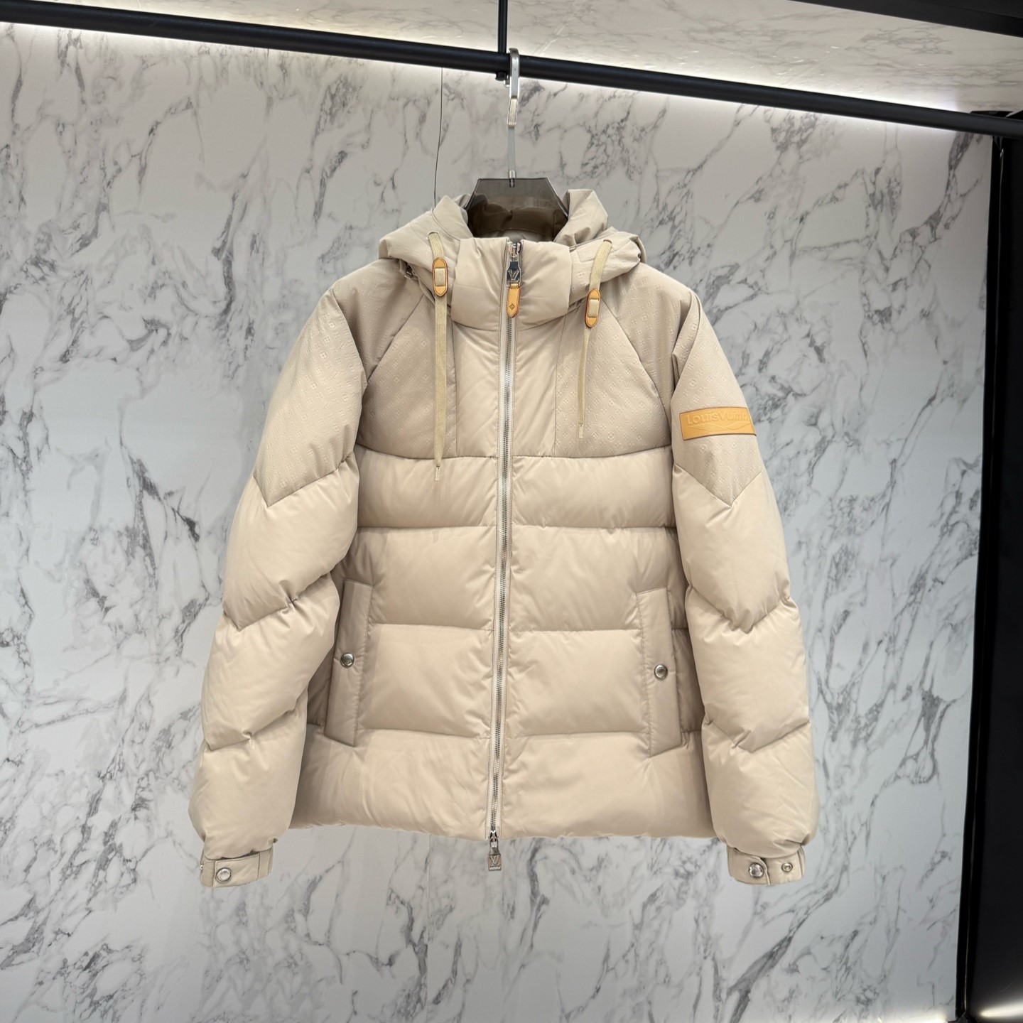 루이비통 남성 패딩