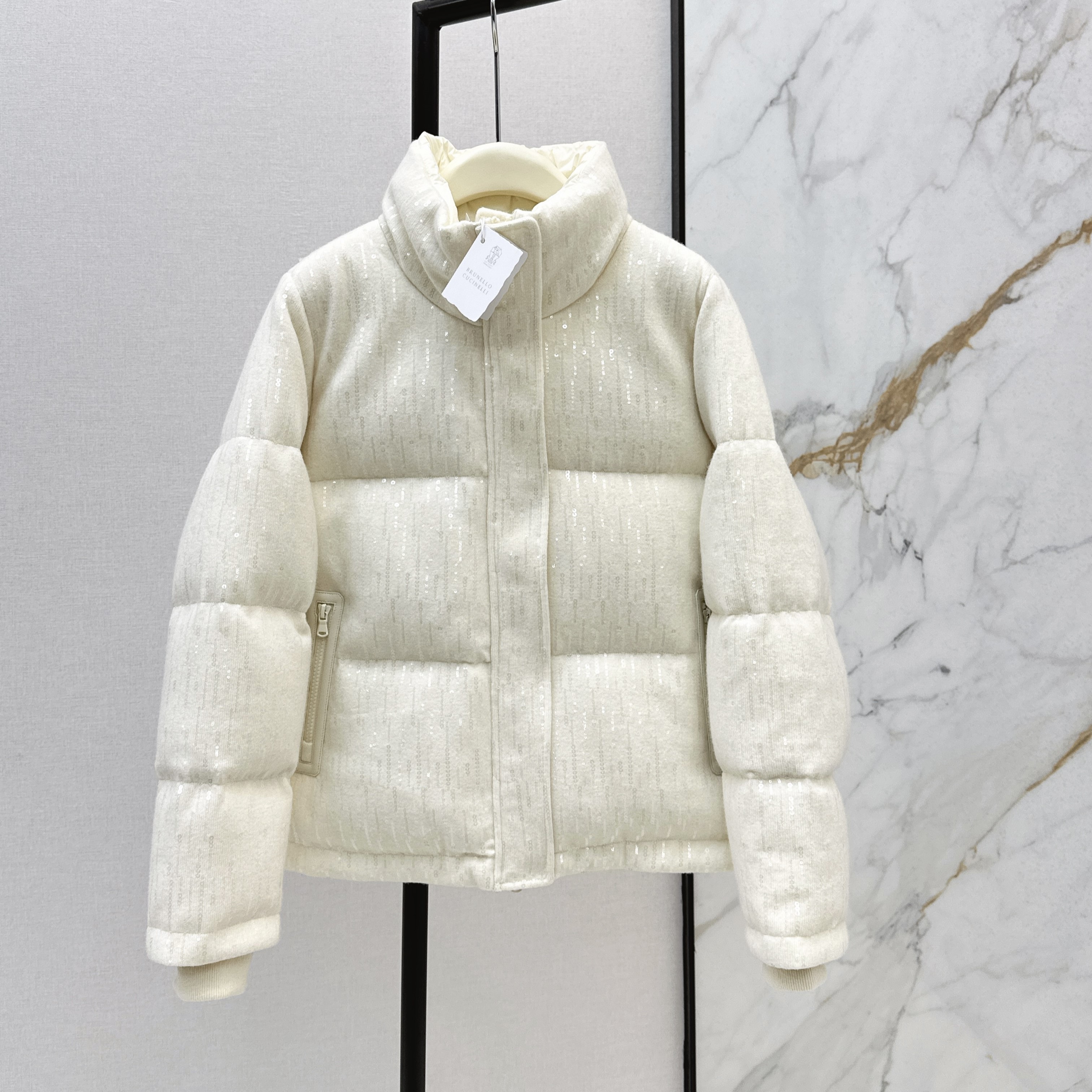 브루넬로 쿠치넬리 여성 패딩 2가지 색상