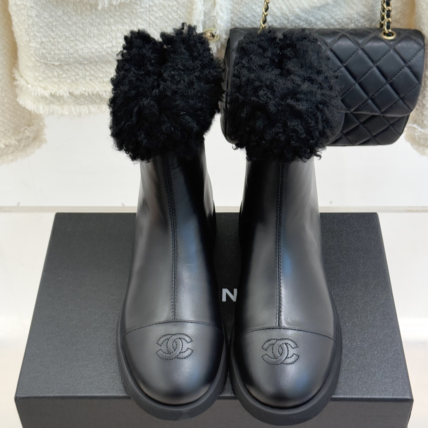 샤넬 기모 앵글 부츠