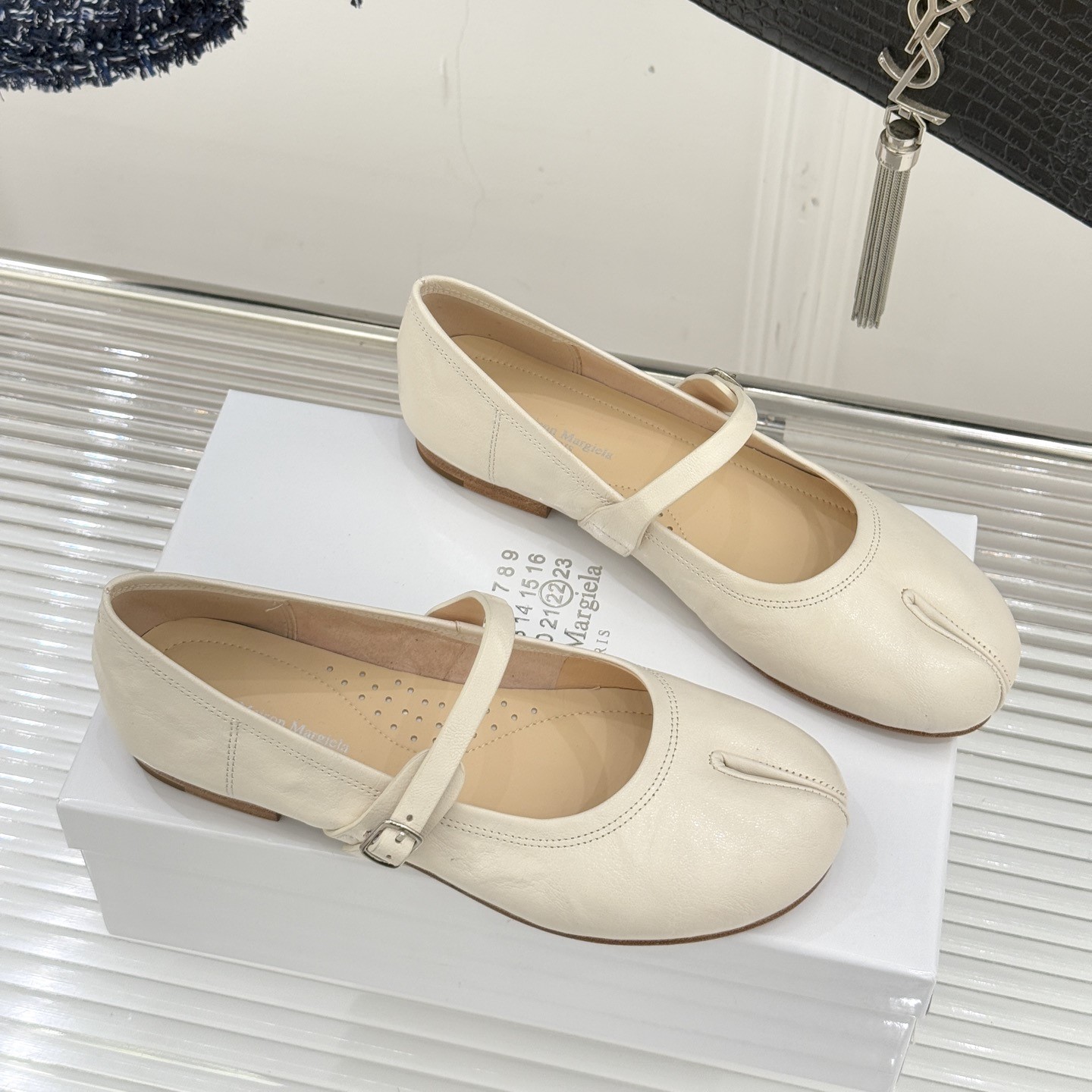 메종마르지엘라 메리제인 플랫슈즈