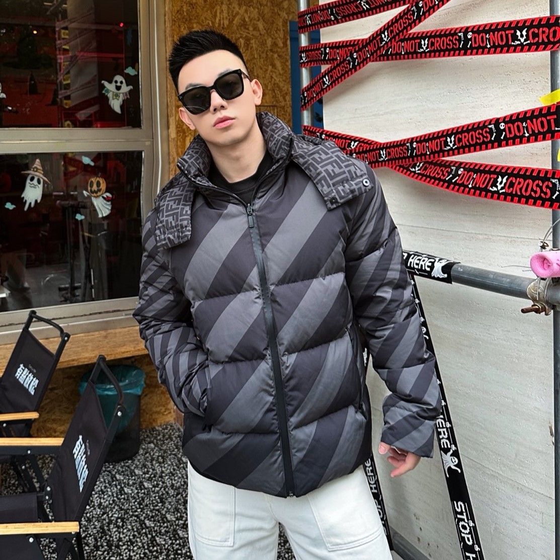 펜디 남성 양면 패딩