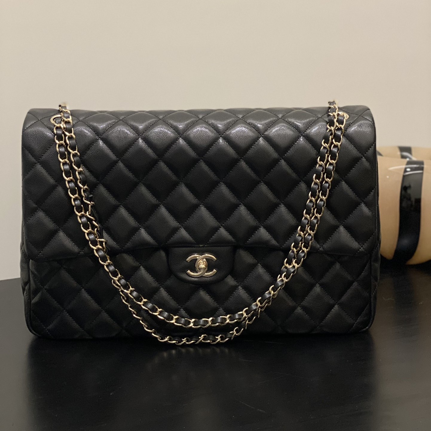 샤넬 클래식백 트레블 맥시 캐비어 (최고급)