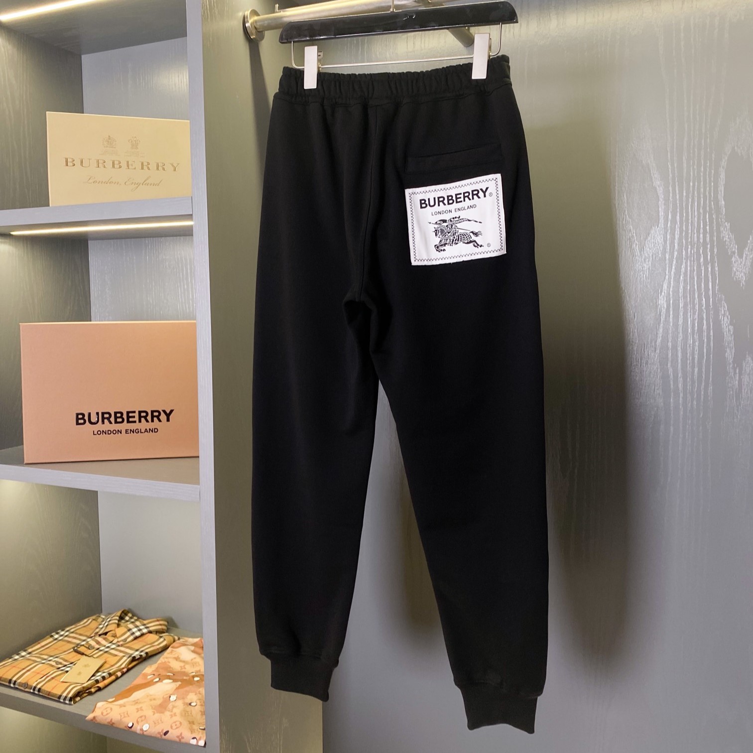 버버리 트레이닝 팬츠 남녀공용 3가지 색상