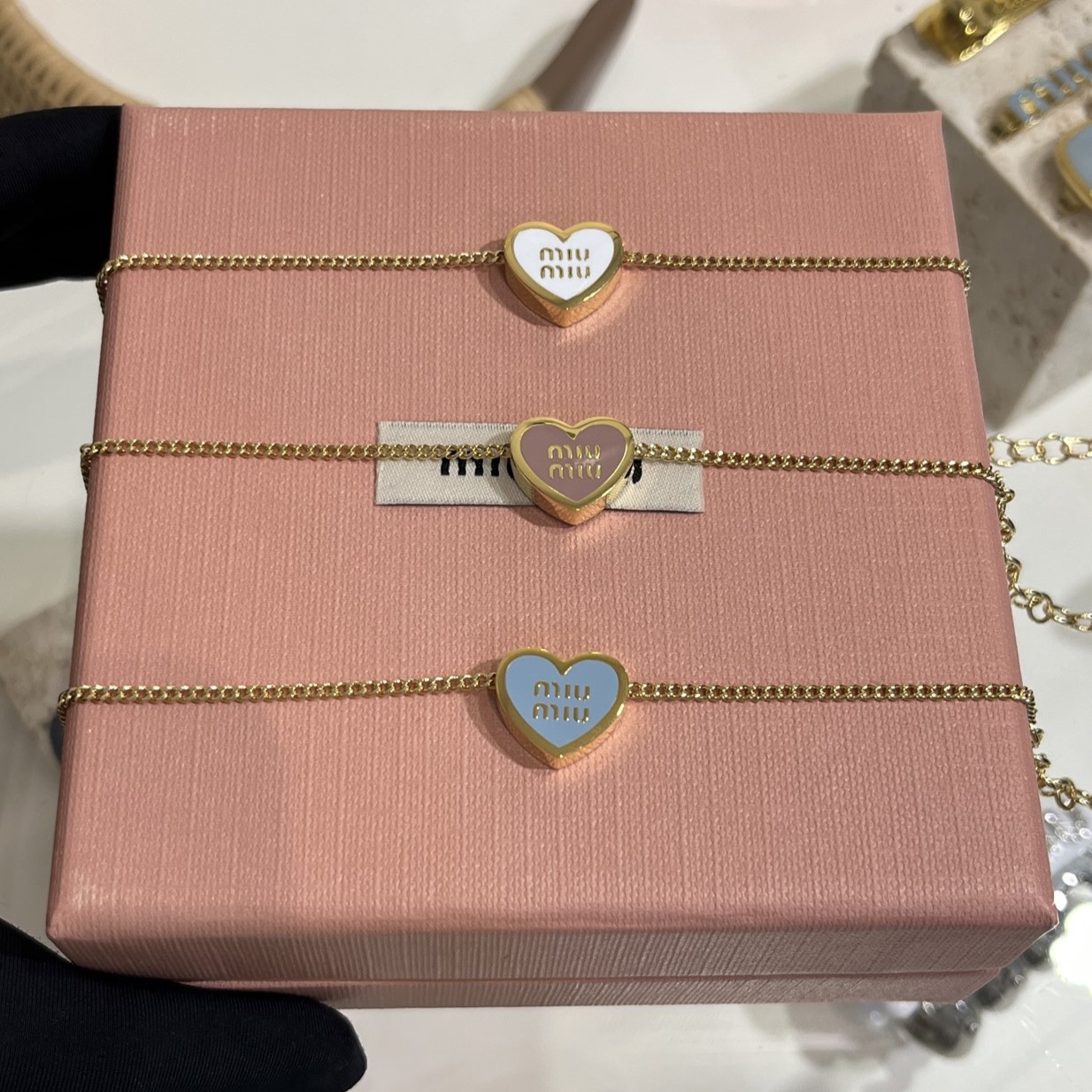 미우미우 팔찌 3가지 색상