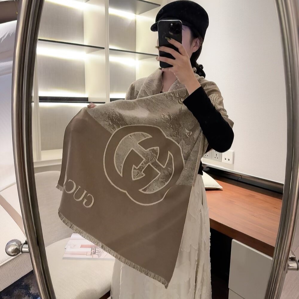 구찌 머플러 목도리