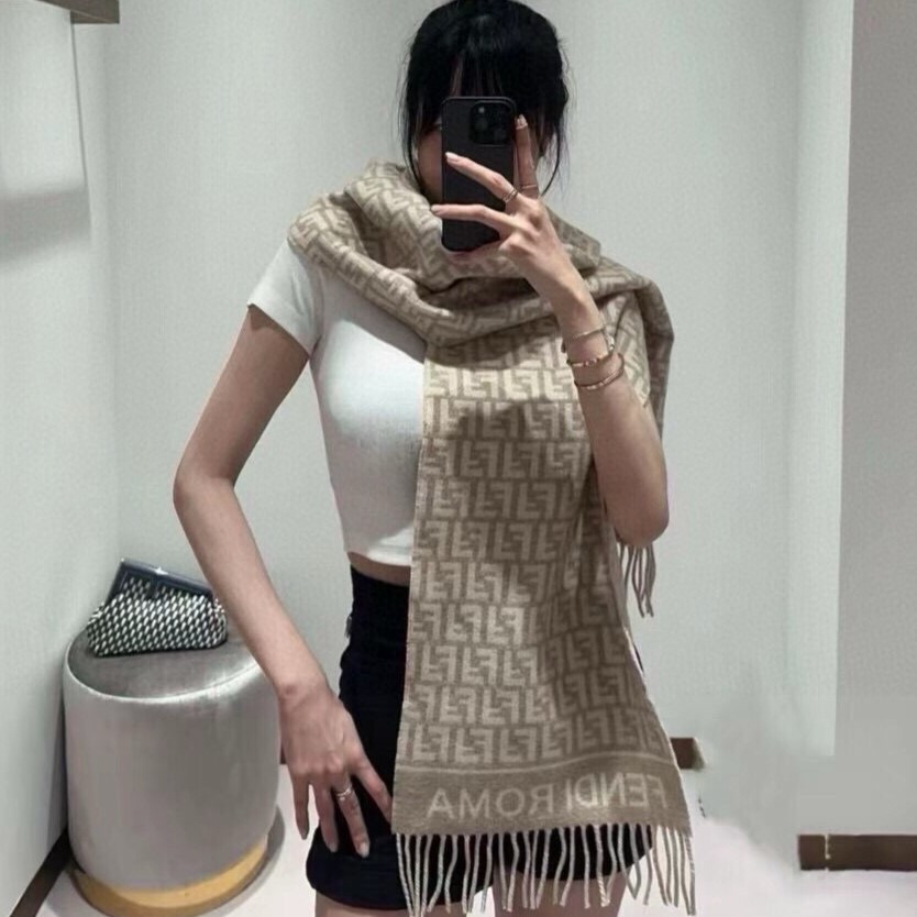 펜디 머플러 목도리