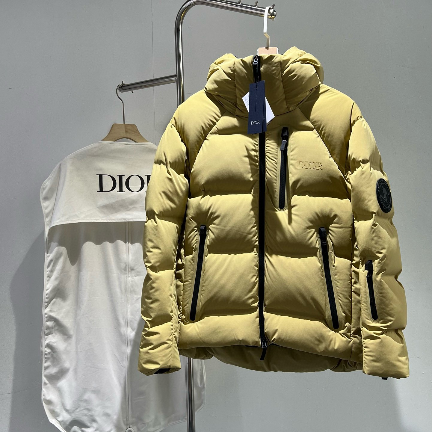 디올 남성 패딩 스키