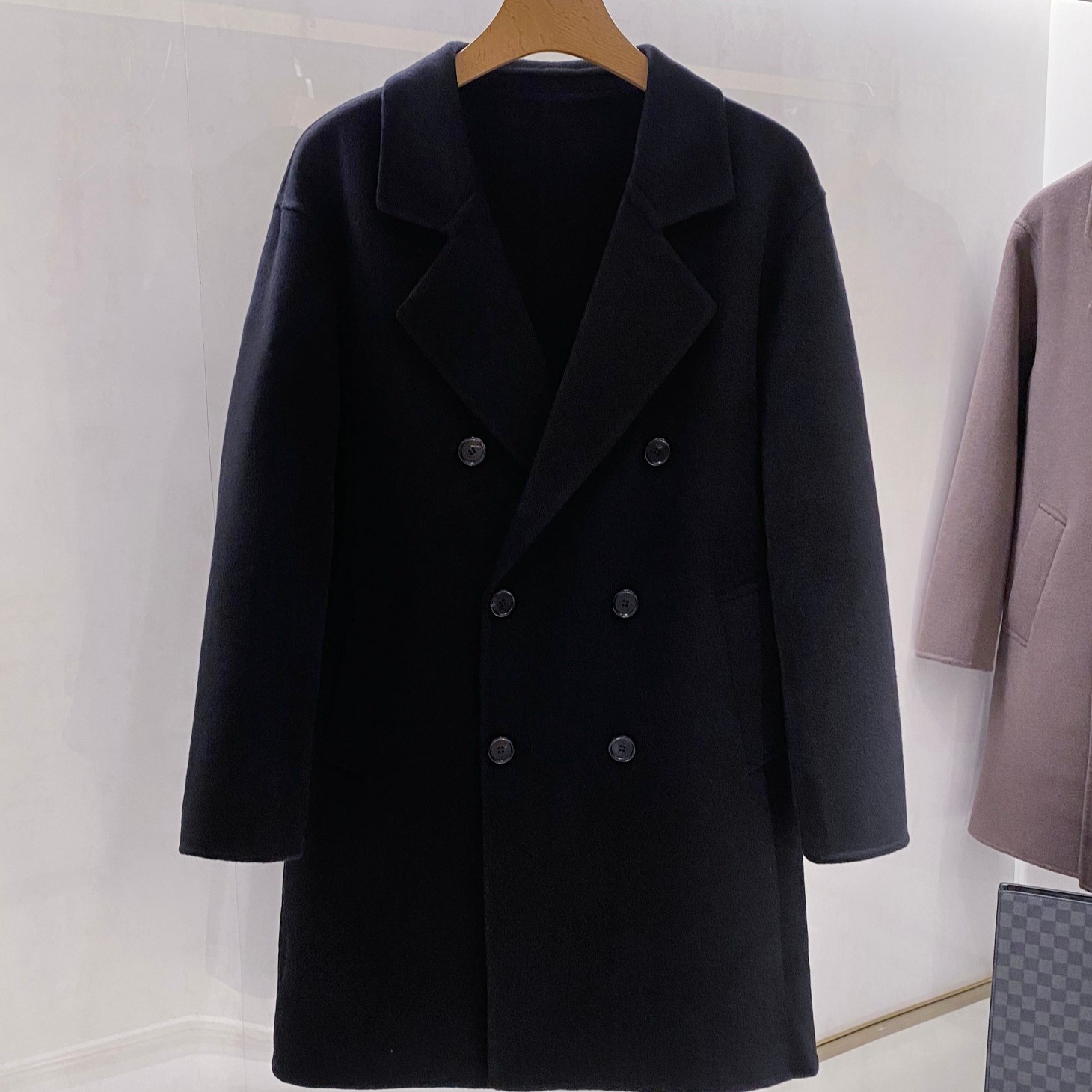 로로피아나 남성 더블 코트