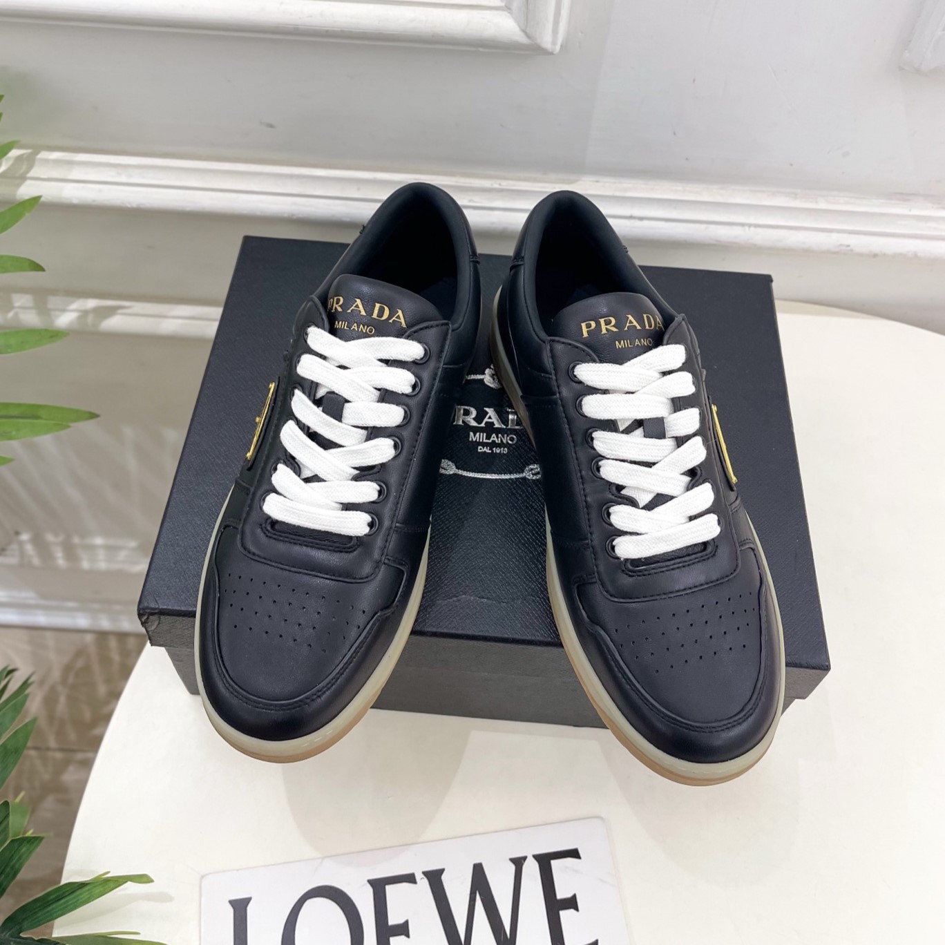 프라다 남성 스니커즈