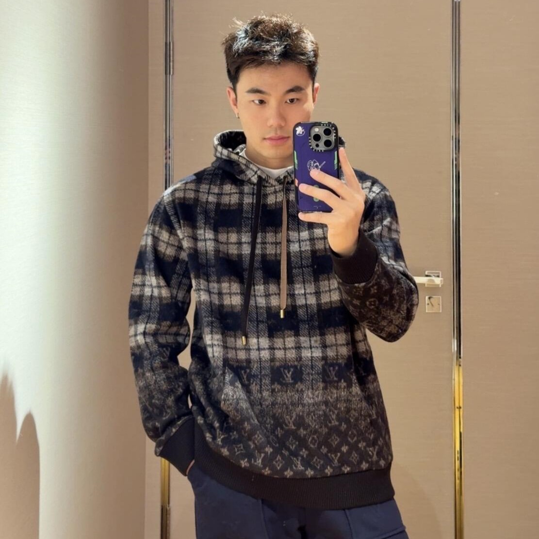 루이비통 후드 티셔츠