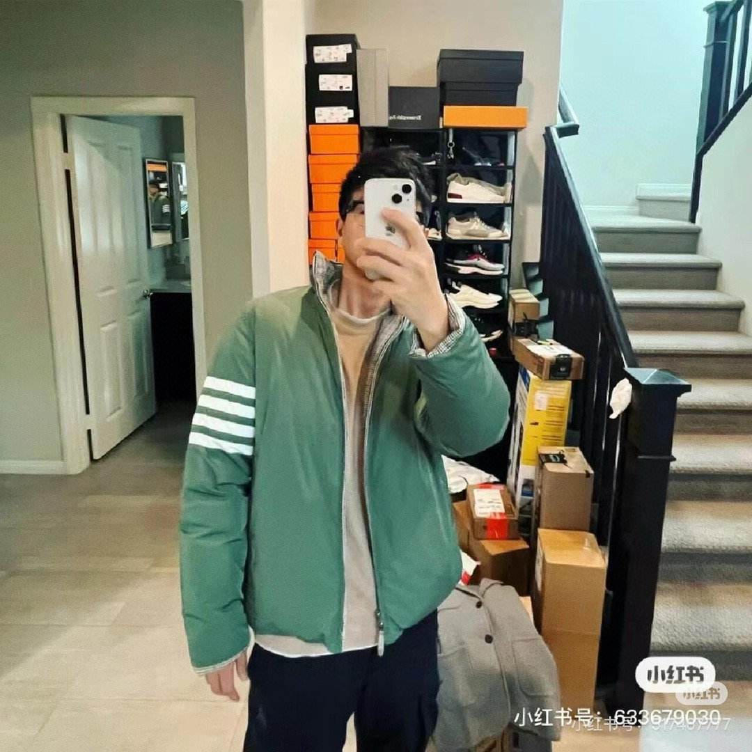 톰브라운 양면 패딩 남녀공용