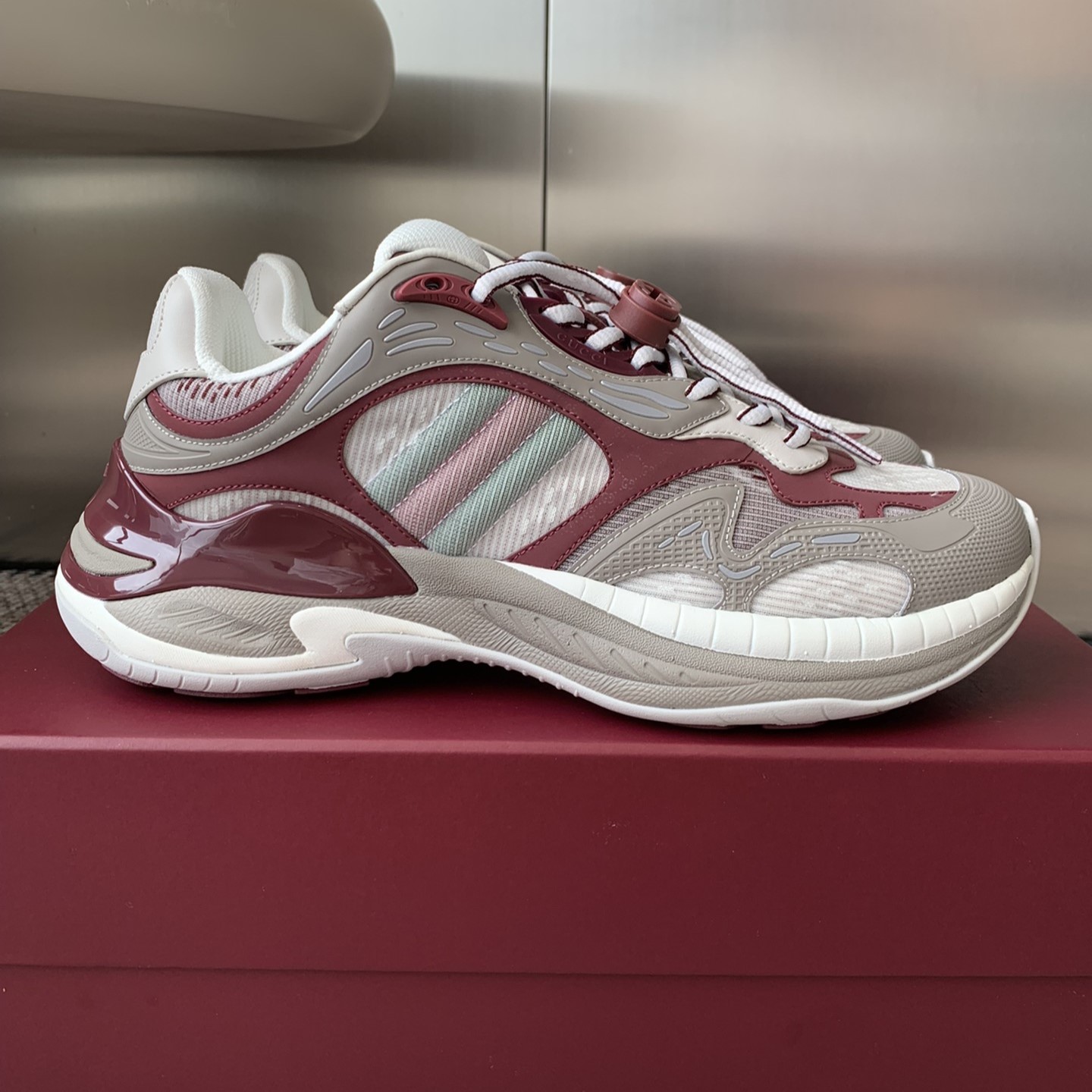 구찌 2.0 트레이너 스니커즈 남녀공용