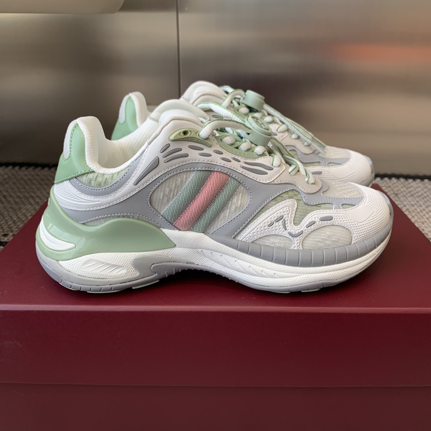 구찌 2.0 트레이너 스니커즈 남녀공용