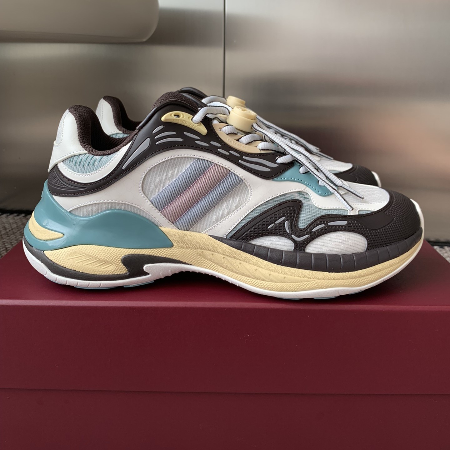 구찌 2.0 트레이너 스니커즈 남녀공용