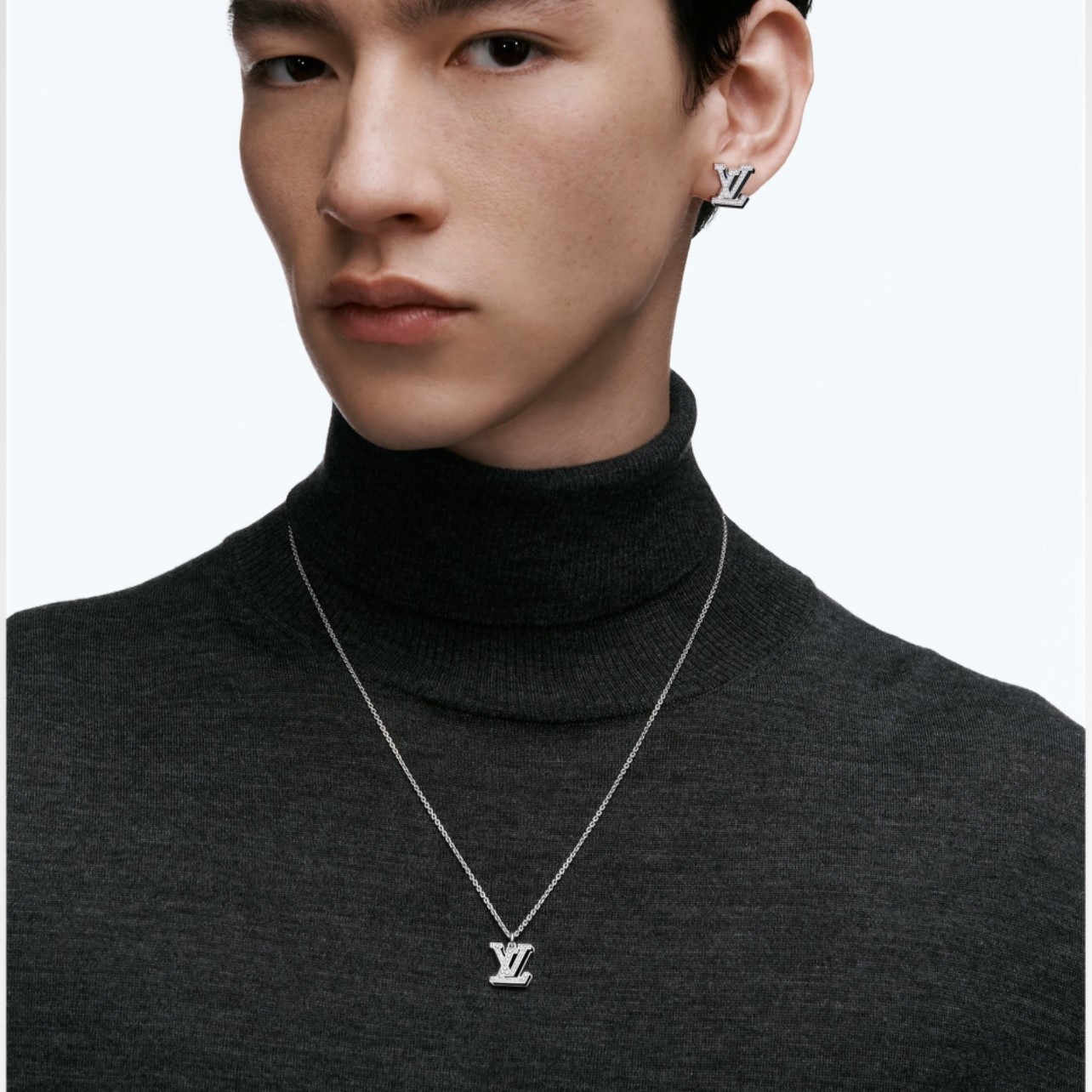 루이비통 목걸이