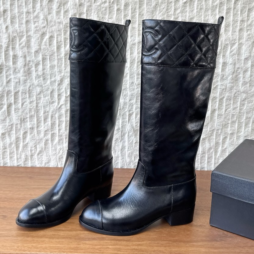 샤넬 롱부츠 25ss