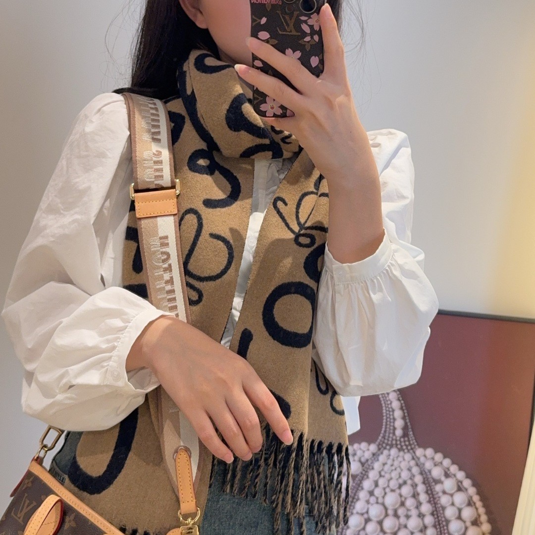 로에베 머플러 목도리