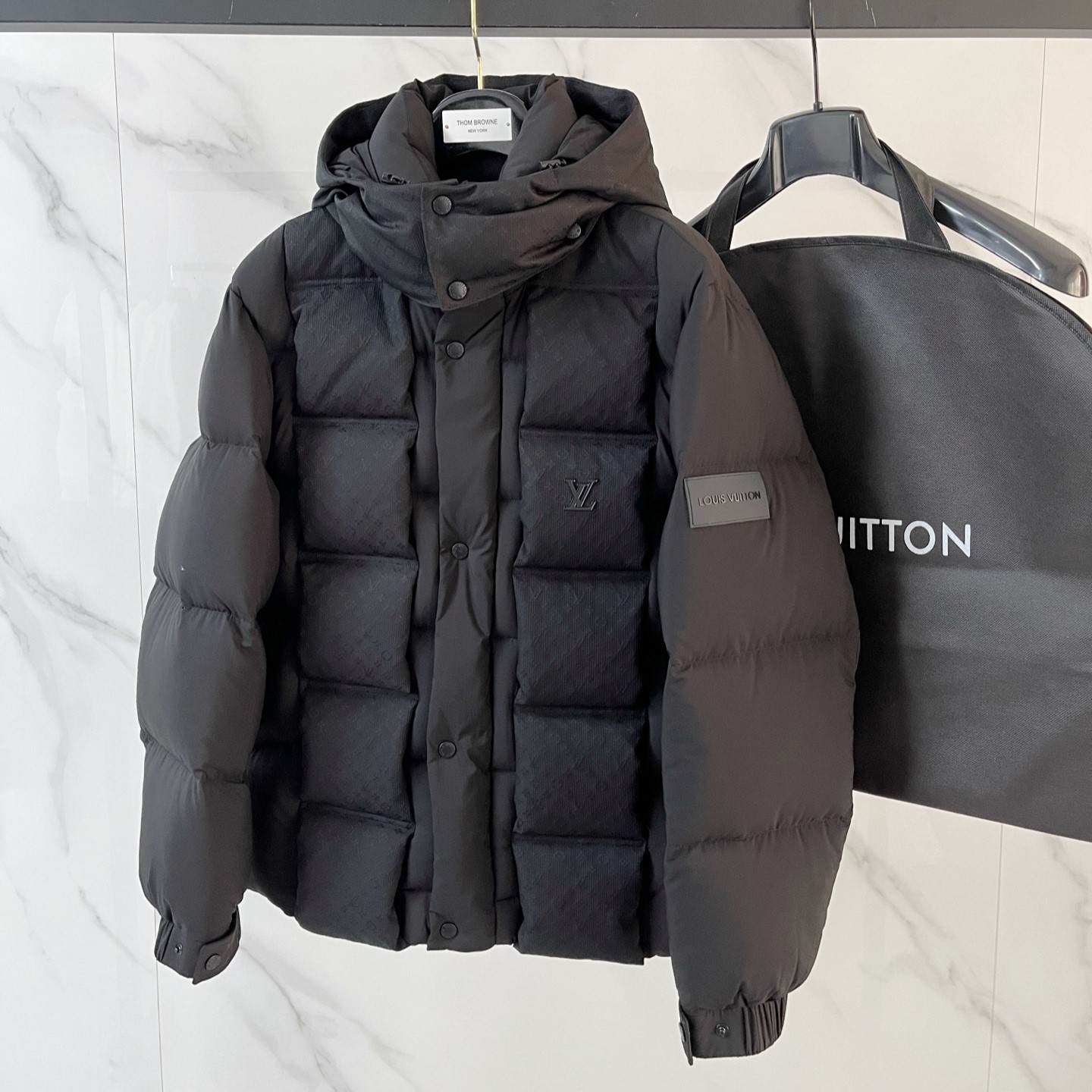 루이비통 남성 패딩