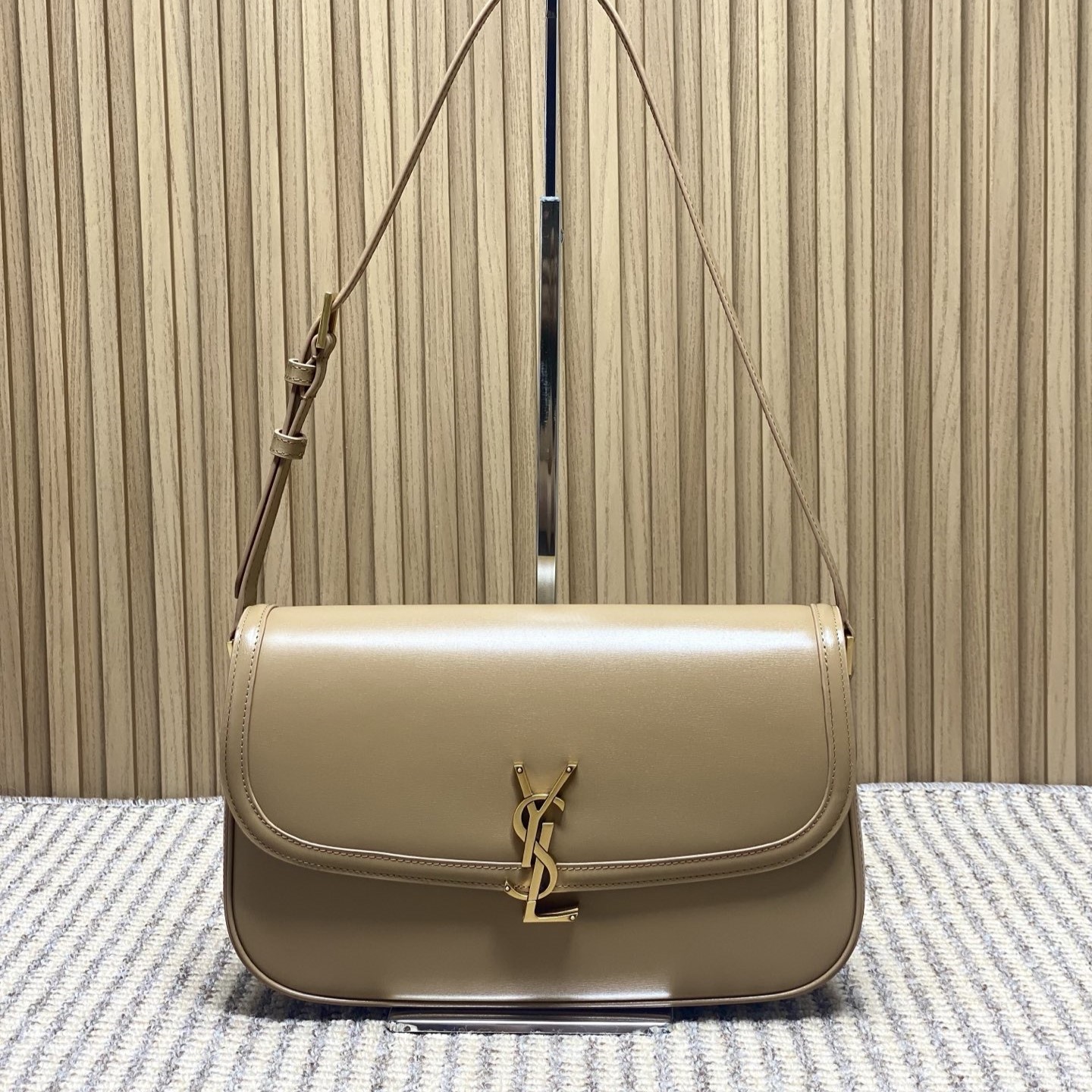 입생로랑 솔페리노 라지 숄더백 832332