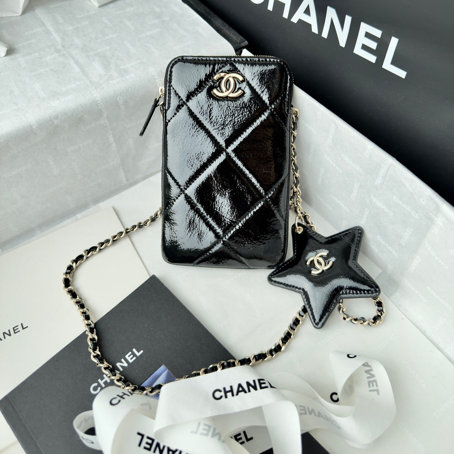 샤넬 25ss 폰 홀더백 AP4777