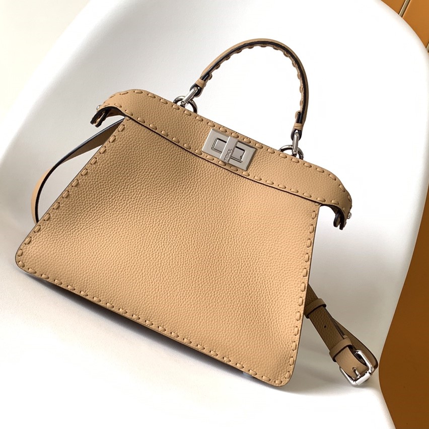 펜디 아이코닉 피카부 아이씨유 스티치 스몰