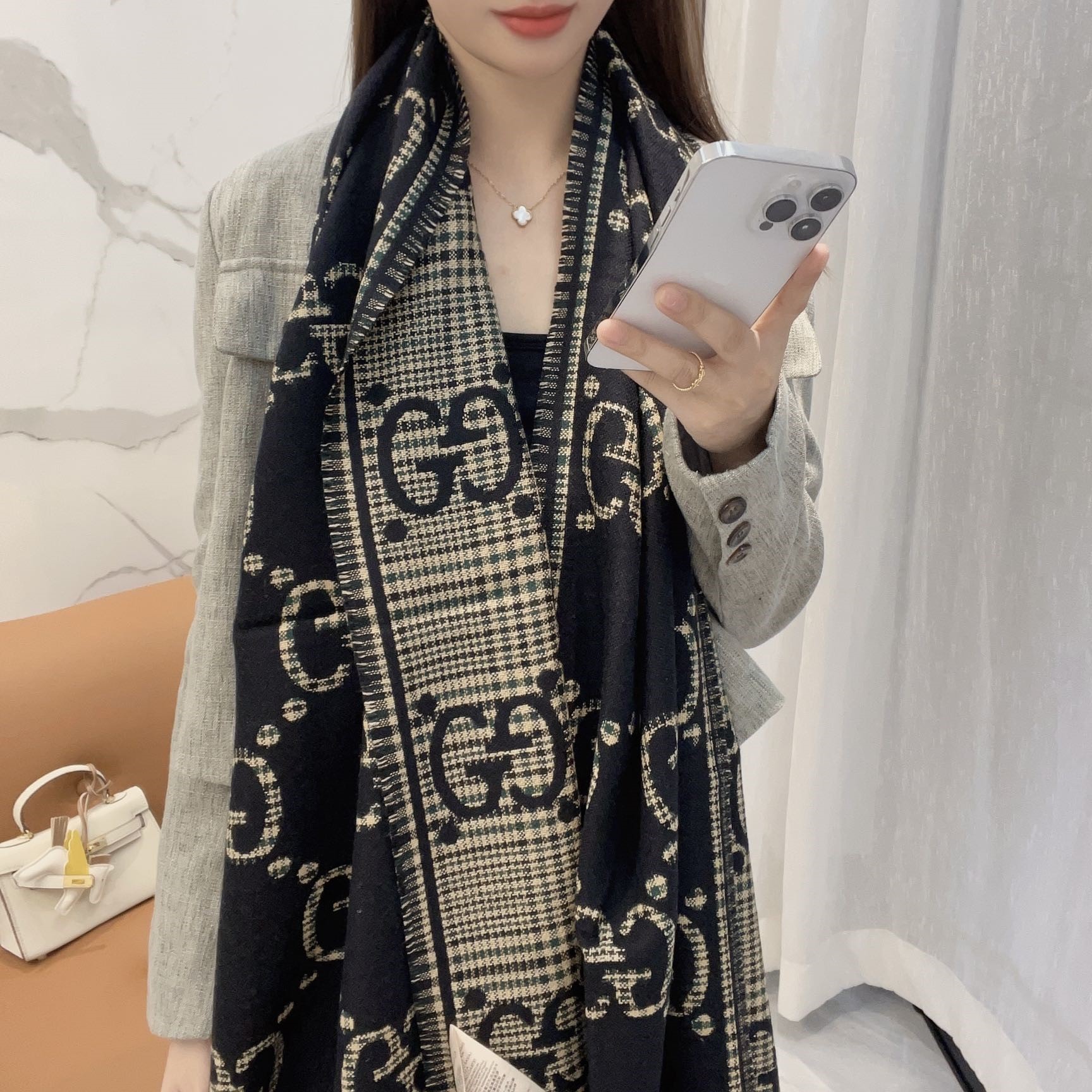 구찌 머플러 목도리