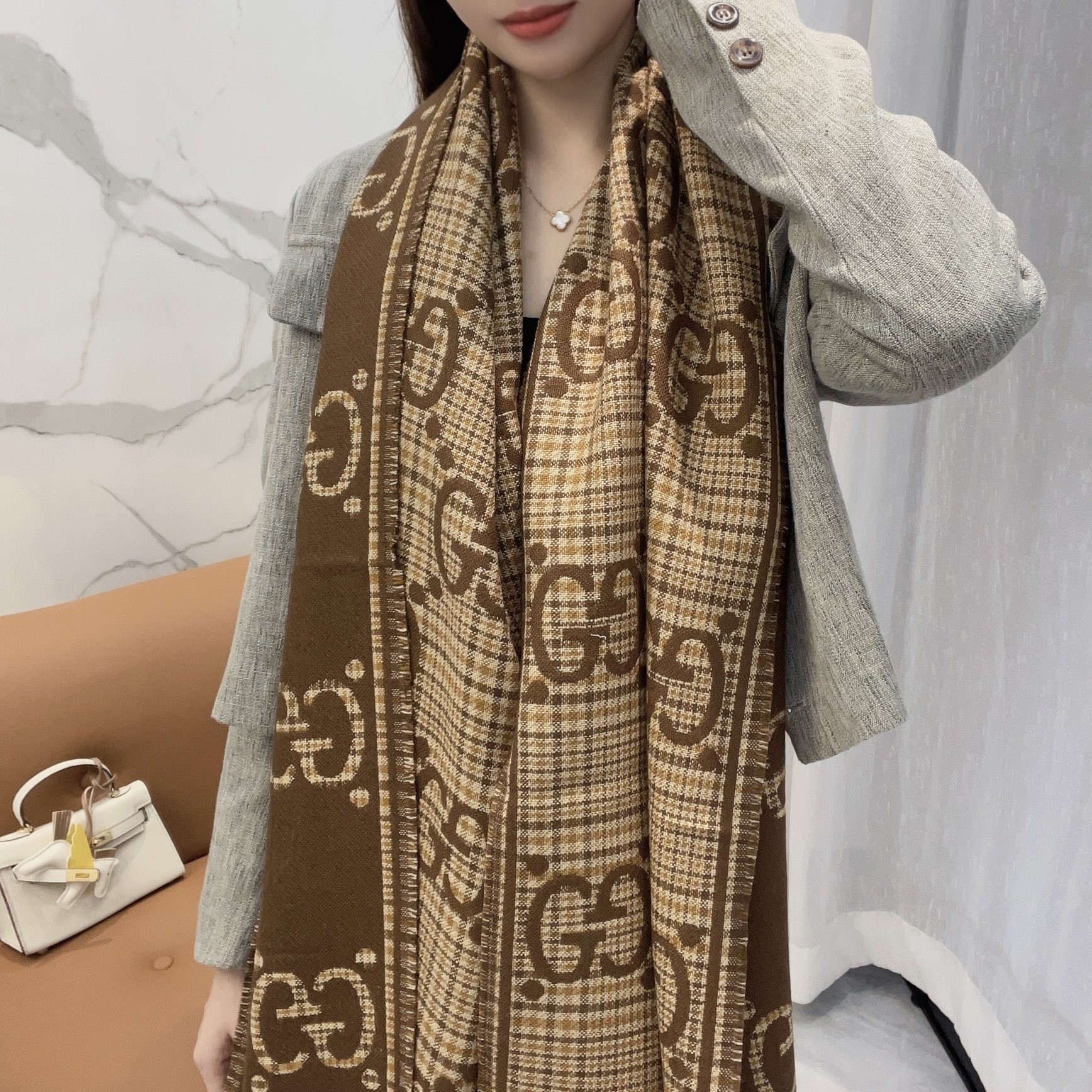 구찌 머플러 목도리