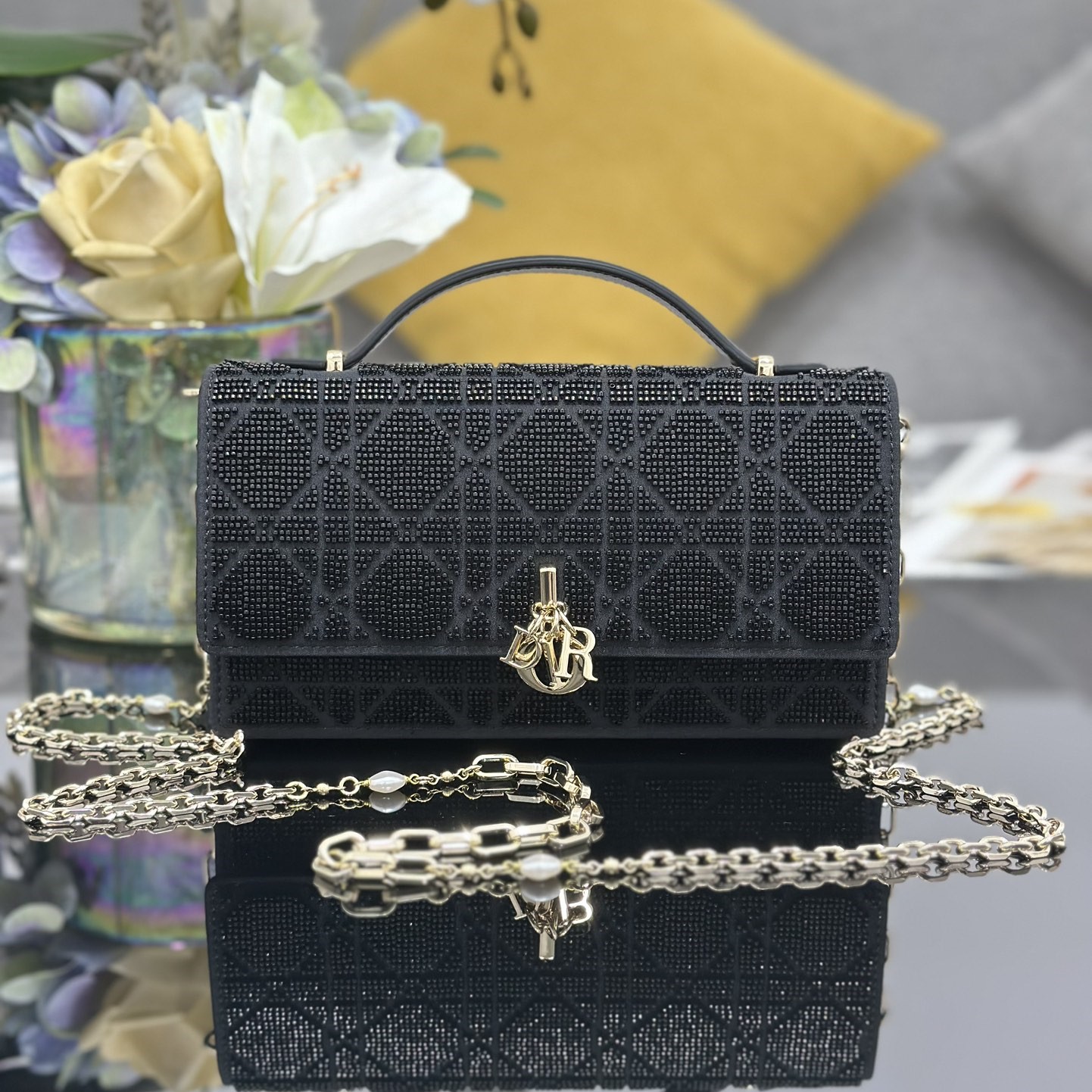 디올 미니백 블랙 까나쥬 코튼 마이크로펄 자수 숄더백