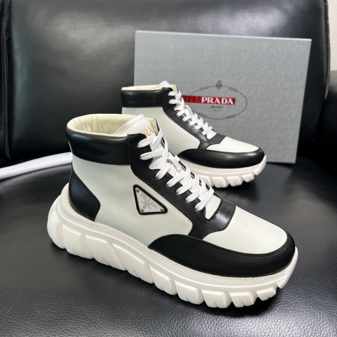 프라다 남성 하이탑 스니커즈