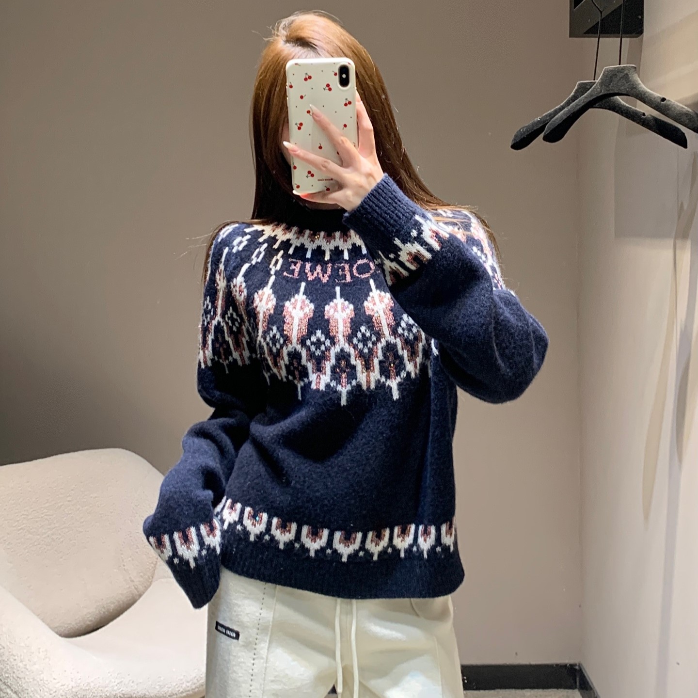 로에베 여성 긴팔 니트 티셔츠